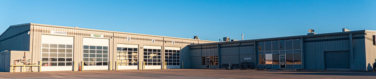 Truck Center Companies - Liberal storefront
