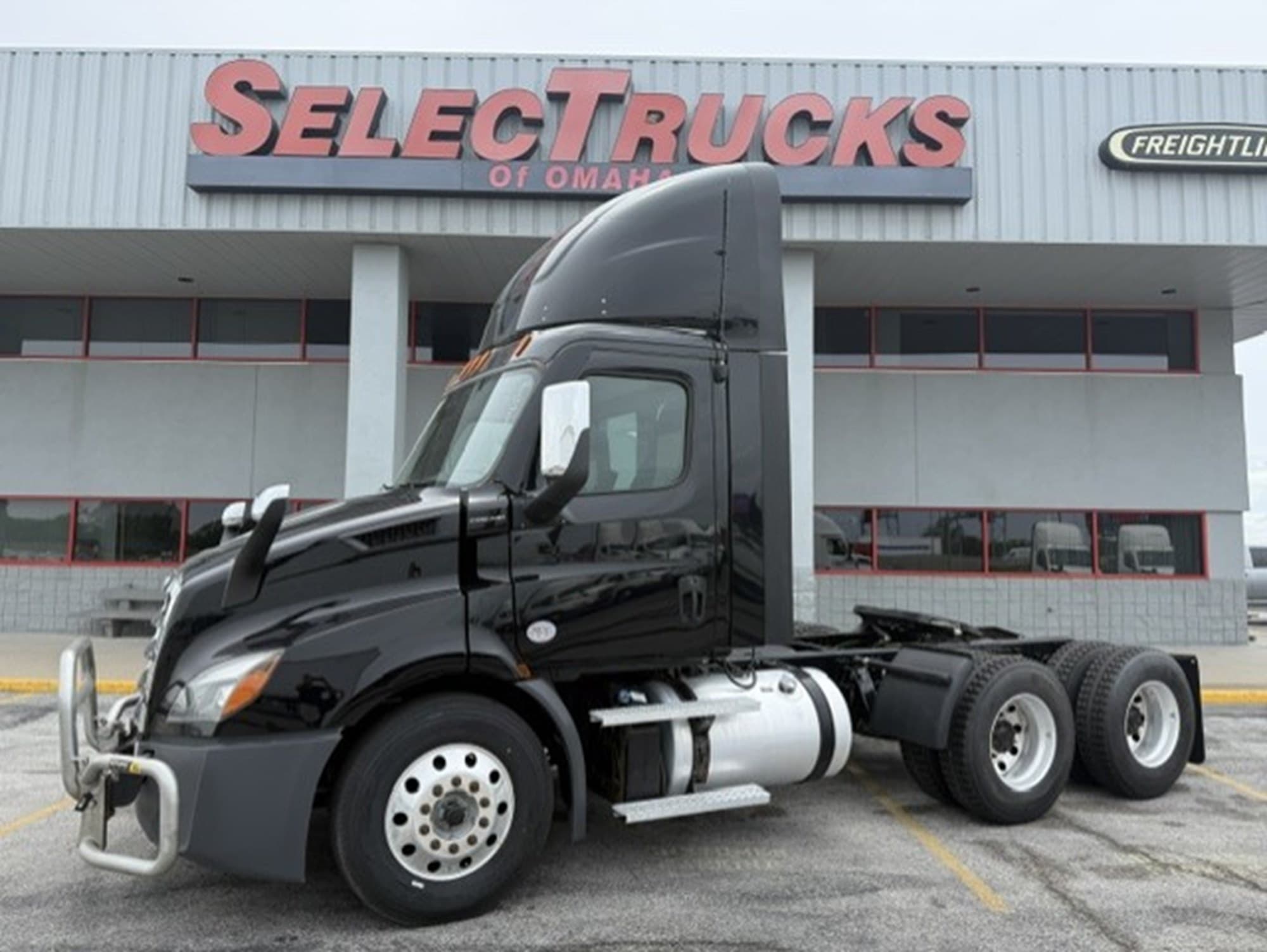 2022 Freightliner CASCADIA 116 CA116DC - Photo 1