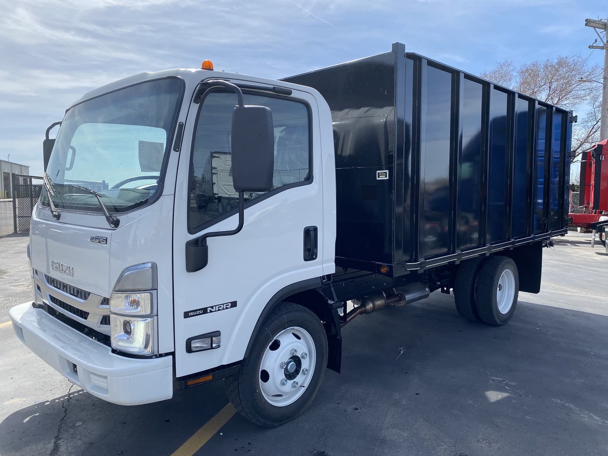 2026 Isuzu N SERIES NRR - Photo 1