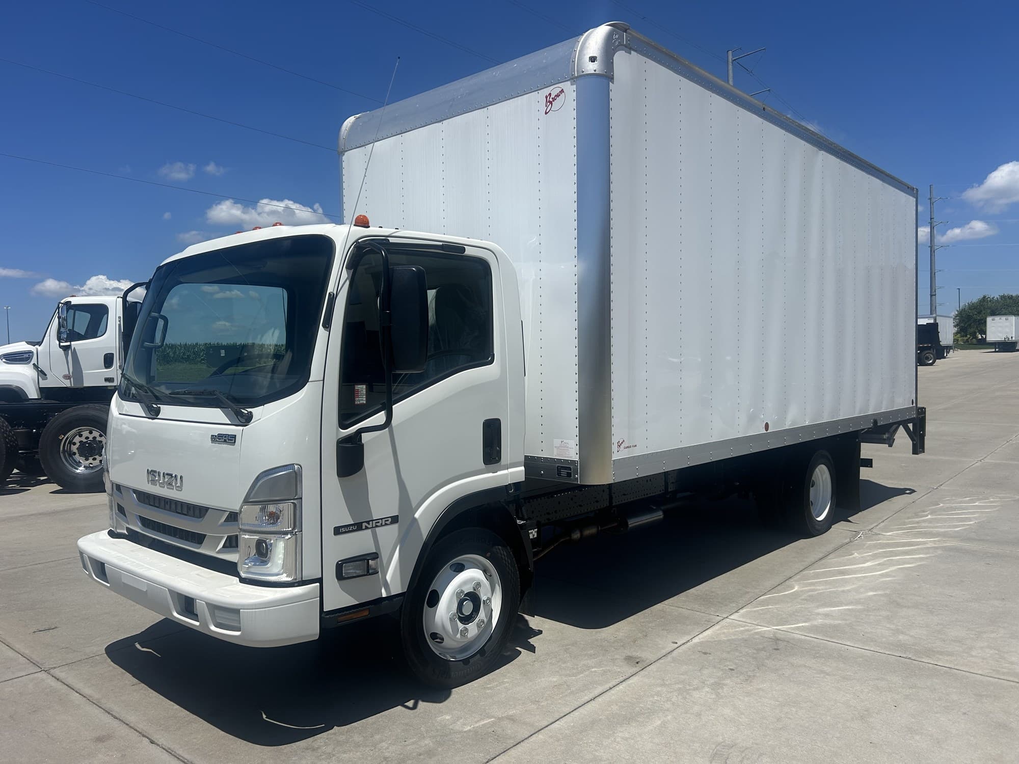 2026 Isuzu N SERIES NRR - Photo 1